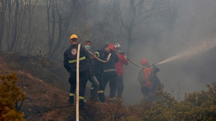 Φωτιά στη Βαρυμπόμπη