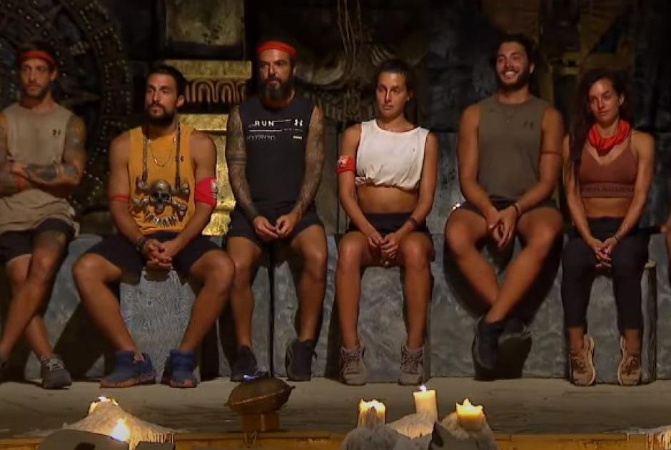 Survivor κόκκινη ομάδα